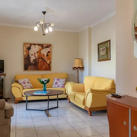 Apartment Bolero